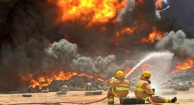 Kuveyt'te bir petrol kuyusu yakınındaki 