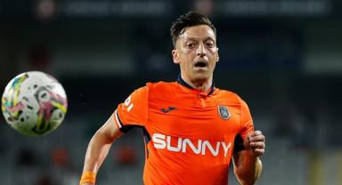 Mesut Özil, futbola veda etti