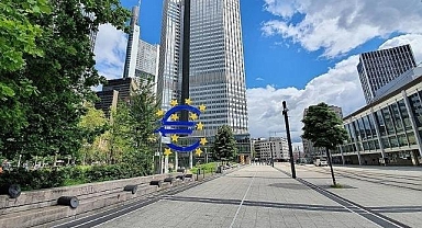 S&P Global Ratings, Avro Bölgesi'nde 2024 için büyüme tahminini düşürdü