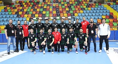 Sakarya Büyükşehir Hentbol Takımı Trabzon Büyükşehir Belediyesi'ne galip geldi