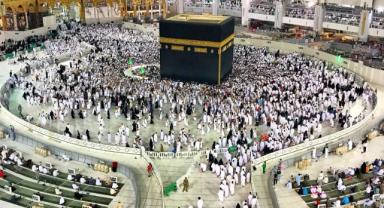 Suudi Arabistan'dan Umre Kararı