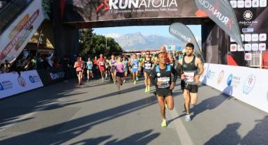 Uluslararası Runtalya Maratonu'nda depremzedeler için 10 milyon lira bağış hedefleniyor