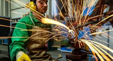 ABD'de imalat sanayi PMI Nisan'da beklentileri aştı