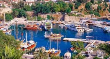 Antalya'ya 3 ayda hava yoluyla gelen turist sayısı 800 bine yaklaştı