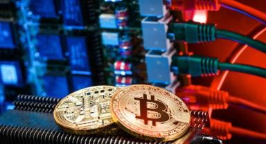 Bitcoin'in fiyatı 10 ay sonra yeniden 30 bin doları aştı