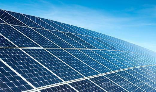 Depolamalı rüzgar ve güneş enerjisinde ilk önlisanslar verildi, 1,5 milyar dolarlık yatırım bekleniyor.