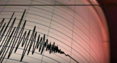Ege Denizi'nde 5 büyüklüğünde deprem