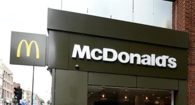 McDonald's'ın ABD ofislerini geçici olarak kapattığı, işten çıkarmalara hazırlandığı belirtildi