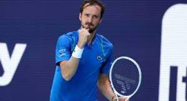 Miami Açık Tenis Turnuvası'nı erkeklerde Medvedev kazandı