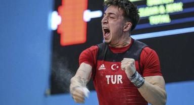 Yusuf Fehmi Genç'ten altın madalya