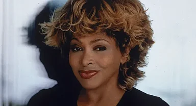 ABD'li ünlü ses sanatçısı Tina Turner 83 yaşında hayatını kaybetti.