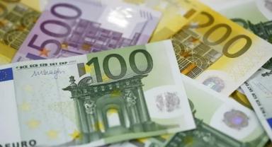 Avro Bölgesi'nde şirket kredileri giderek daha fazla ivme kaybediyor