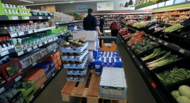 Euro Bölgesi'nde perakende satışlar geriledi