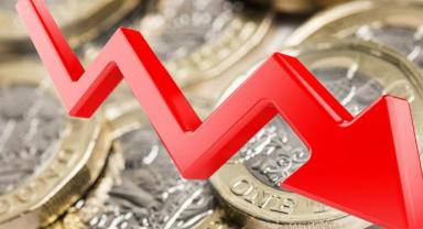 İngiltere'de enflasyon nisanda beklenenden az geriledi