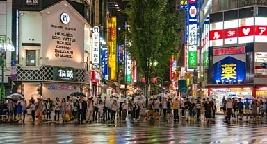 Japon ekonomisi beklentilerin üzerinde büyüdü