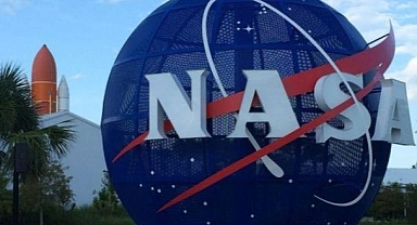 NASA'nın Artemis V misyonu Ay yüzeyine inişini Blue Origin ile gerçekleştirecek