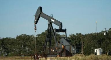 OPEC, küresel petrol talebindeki artış öngörüsünü günlük 2 milyon 320 bin varilde sabit tuttu