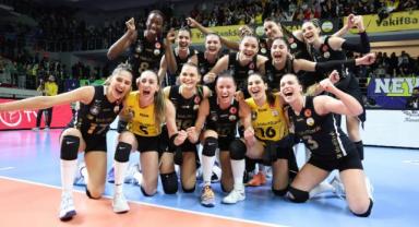 Son Şampiyon VakıfBank Süper Final’de sahne alıyor