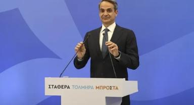 Yunanistan'da seçimi Yeni Demokrasi önde bitirse de tek başına hükümet kuracak oya ulaşamadı