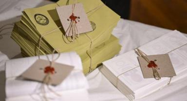 YURT İÇİNDE TÜM DİKKATLER 14 MAYIS SEÇİMLERİNE ÇEVRİLDİ…