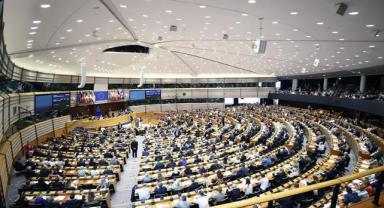 AB, şirketlere insan hakları ve çevre standartları getiriyor