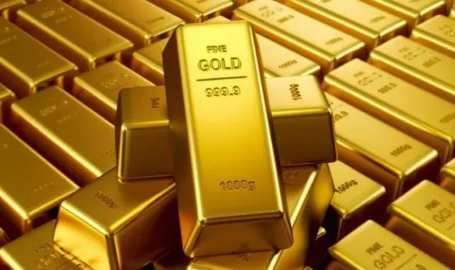 Çeyrek altın 2.220 lira, Cumhuriyet altını 8.990 liradan satılıyor