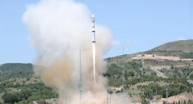 Çin'in yeni uydusu Shiyan-25 başarıyla fırlatıldı