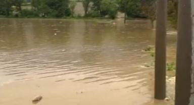 İzmir'de sağanak etkili oldu