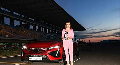 Peugeot 408 OGD tarafından yılın tasarımı seçildi