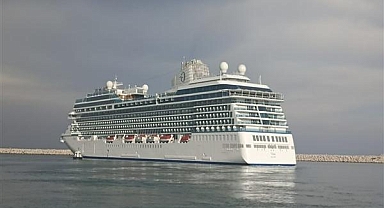 QTerminals Antalya Limanı, lüks yolcu gemisi Vista'yı ağırladı