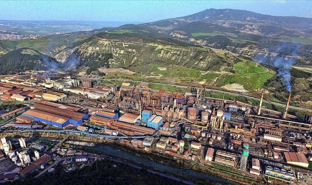 Sanayileşmeyle ve turizmle gelişen kent