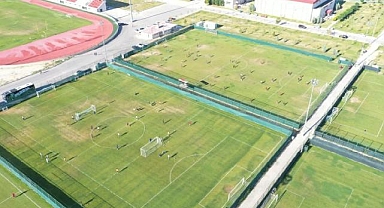 Afyonkarahisar'da yerli ve yabancı 80'den fazla futbol kulübü kamp yapacak