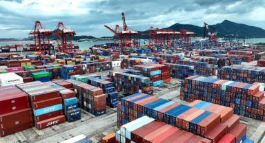 Çin’in dış ticaret hacmi ilk kez 20 trilyon yuanı geçti