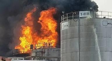 İran'da petrol rafinerisinde yangın