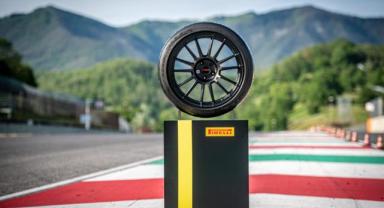 Pirelli, P Zero Trofeo RS'yi tanıttı
