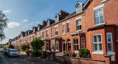 Birleşik Krallık'ta ağustosta yeni konut satış fiyatları geriledi