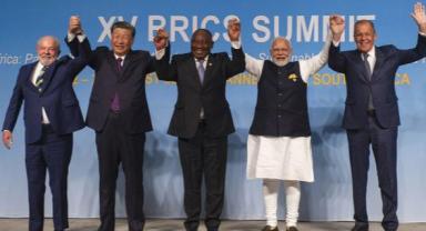 BRICS, Suudi Arabistan, İran ve BAE'ye bloğa davet etti