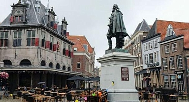 Hollanda ekonomisi resesyona girdi