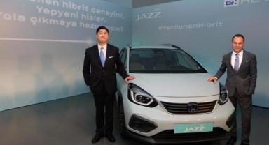 Honda'nın yenilenen Jazz e:HEV modeli 12 Ağustos'ta Türkiye'de satışa çıkacak