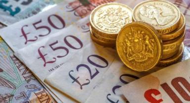 İngiliz ekonomisi yılın ikinci çeyreğinde yüzde 0,2 büyüdü