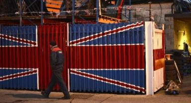 İngiltere'de imalat ve hizmet sektörleri Ağustos'ta daraldı