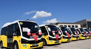 Karsan, Karabük'e 50 adet Jest minibüsünü teslim etti
