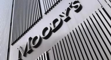 Moody’s ABD bankalarının notunu kırdı
