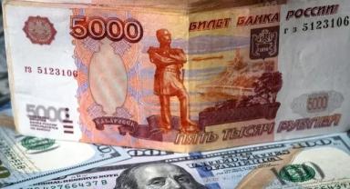 Rus rublesinde değer kaybı sürüyor