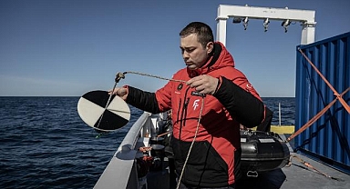Türk Deniz Kuvvetleri ve Meteoroloji Genel Müdürlüğü Kuzey Kutbu'ndaki bilimsel çalışmalara katıldı