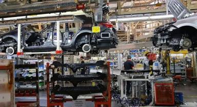 Alman otomotiv sektöründe siparişler hız kesti