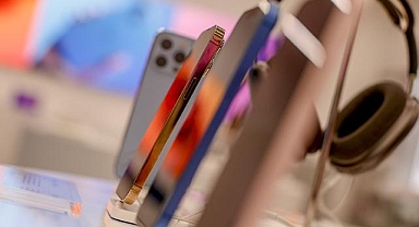 Apple, yeni telefon ve akıllı saat modellerini tanıttı