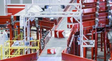 Aras Kargo Avrupa'ya teknoloji, Azerbaycan'a KOBİ'leri taşıyor 