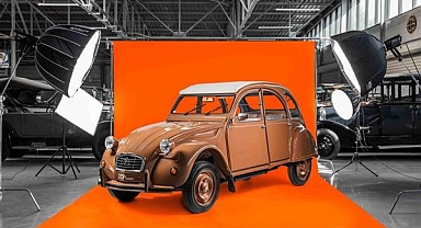 Citroen, 2 CV, 75 yaşında