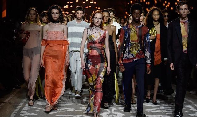 Moda endüstrisinde en çok ihracat yapan firmalar ödüllerini aldı